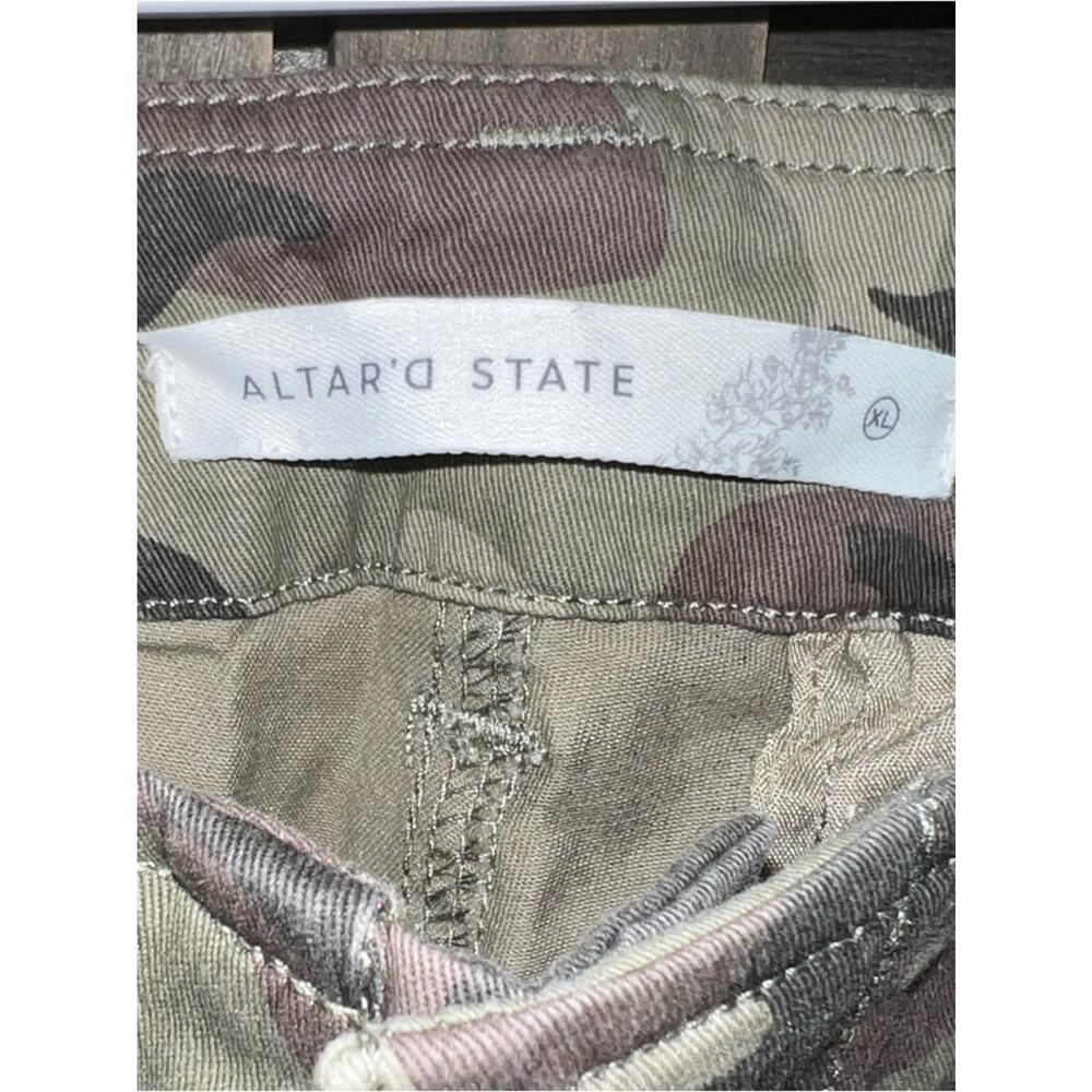 Altar’d State Camo Wide Leg Utility Pants XL NWT - Picture 6 of 9